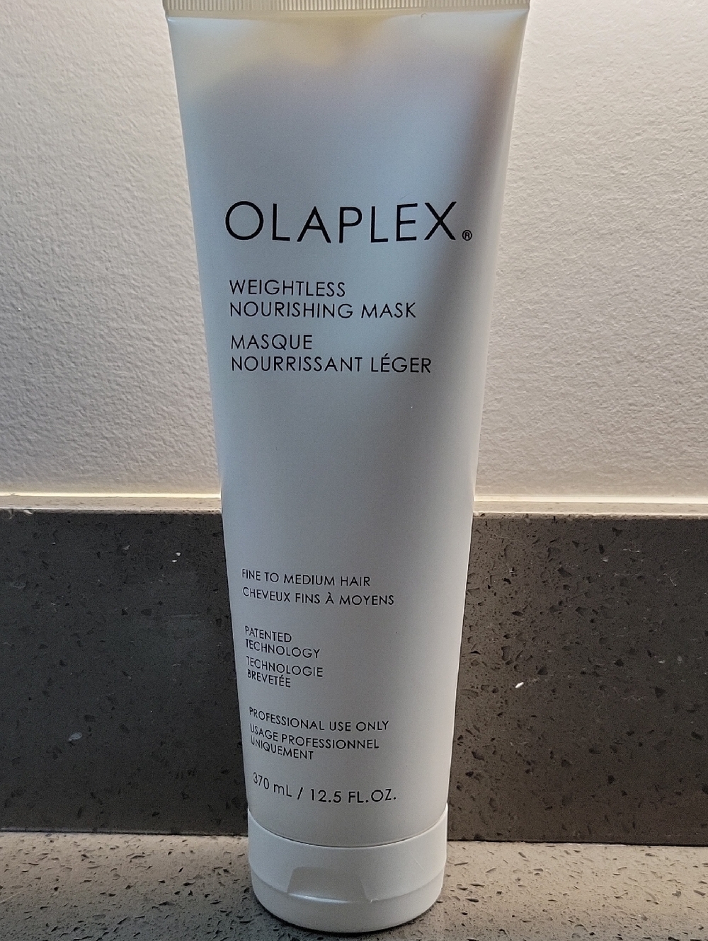 OLAPLEX Weightless Nourishing Mask - White Tube
